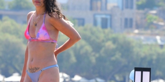 Müjde Uzman Bodrum Tatilinde Objektiflere Takıldı