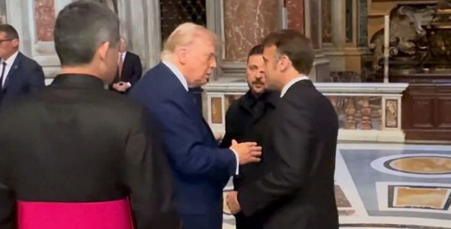 Trump, Zelenskiy Görüşmesi Öncesinde Macron’u Kovdu